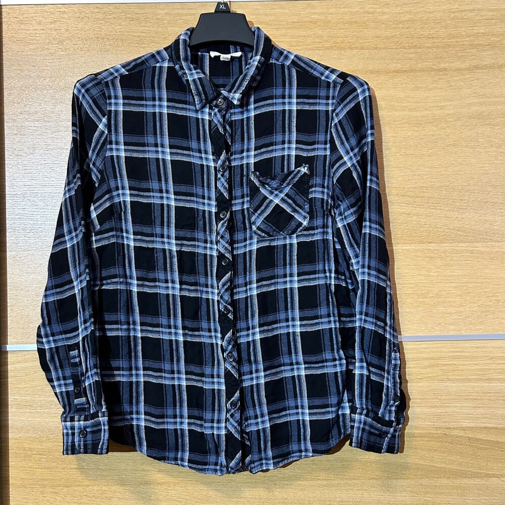 Beachlunchlounge: black & blue plaid long sleeve button-down shirt women's sz L